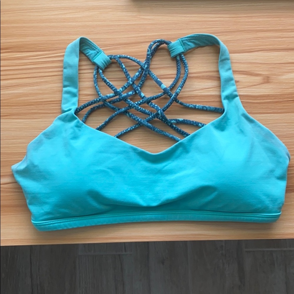 Lululemon free to be wild bra